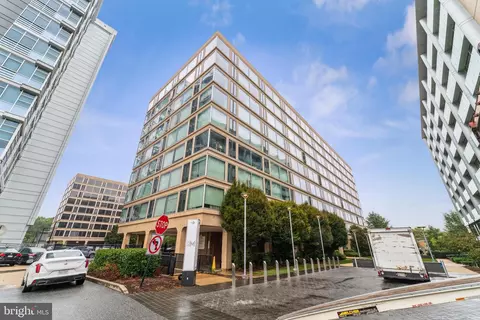 1101 3rd St SW #207, Washington, DC 20024