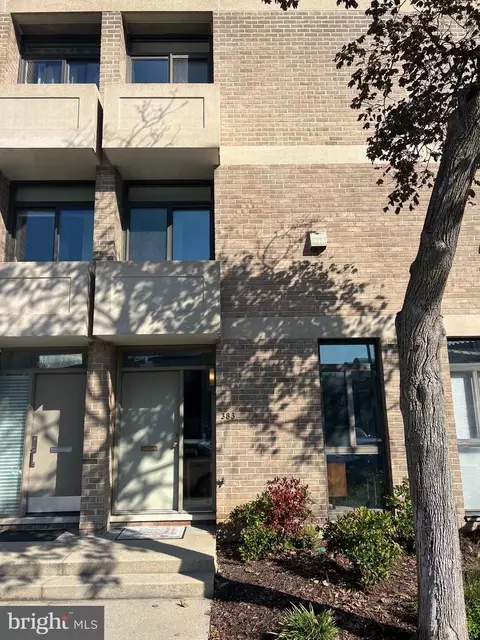 383 N Street St SW #95, Washington, DC 20024