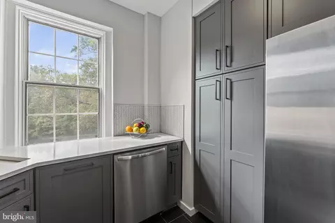 2737 Devonshire Pl NW #428, Washington, DC 20008 photo 18