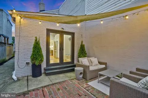 405 11th St SE, Washington, DC 20003 photo 5