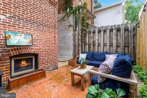 547 4th St SE, Washington, DC 20003 photo 22