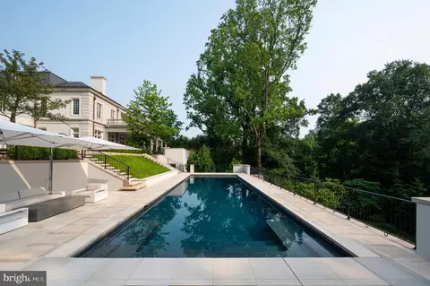 Exterior - 2400 Foxhall Rd NW, Washington, DC 20007 photo 10 of 10
