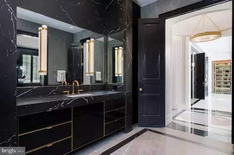 Bath - 2400 Foxhall Rd NW, Washington, DC 20007 photo 2 of 3