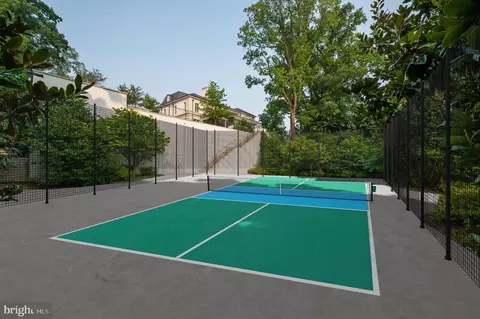 Exterior - 2400 Foxhall Rd NW, Washington, DC 20007 photo 9 of 10