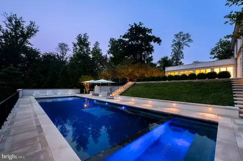 Exterior - 2400 Foxhall Rd NW, Washington, DC 20007 photo 2 of 10