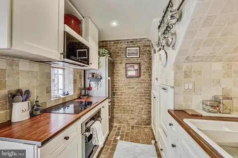 520 Archibald Walk SE, Washington, DC 20003 photo 6