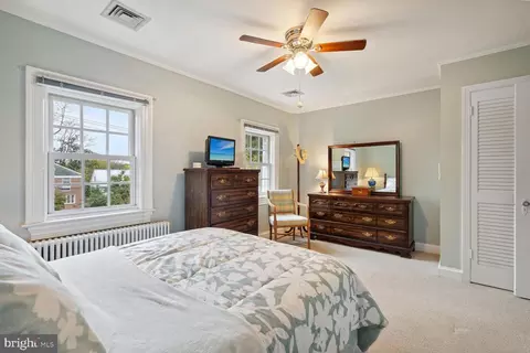 1507 Foxhall Rd NW, Washington, DC 20007 photo 12