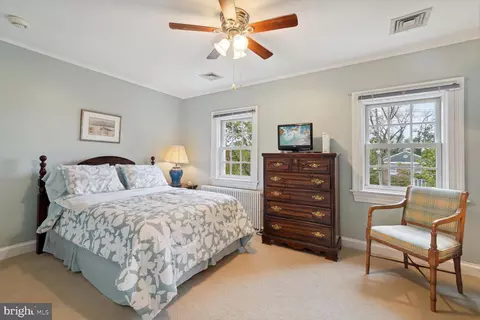 1507 Foxhall Rd NW, Washington, DC 20007 photo 11