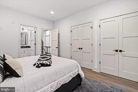 256 15th St SE #7, Washington, DC 20003 photo 25