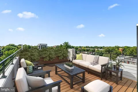 256 15th St SE #7, Washington, DC 20003 photo 37