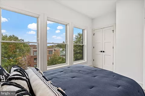 256 15th St SE #7, Washington, DC 20003 photo 29