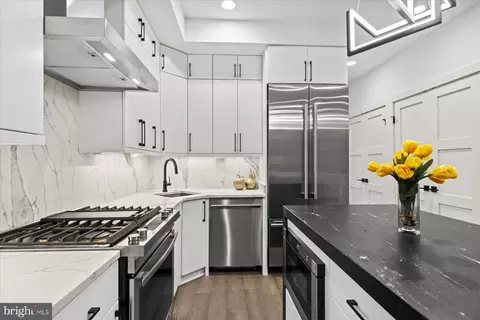 256 15th St SE #7, Washington, DC 20003 photo 12