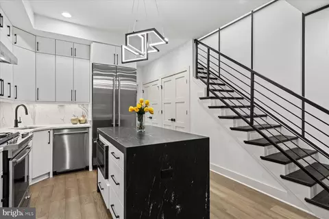 256 15th St SE #7, Washington, DC 20003 photo 13
