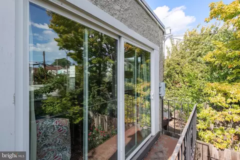 114 6th St SE, Washington, DC 20003 photo 8