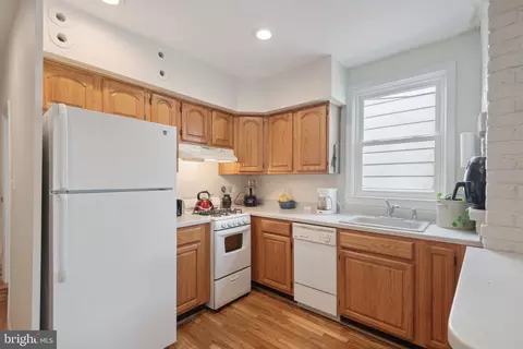 114 6th St SE, Washington, DC 20003 photo 25