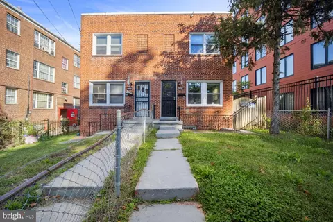 5208 Sheriff Rd NE, Washington, DC 20019