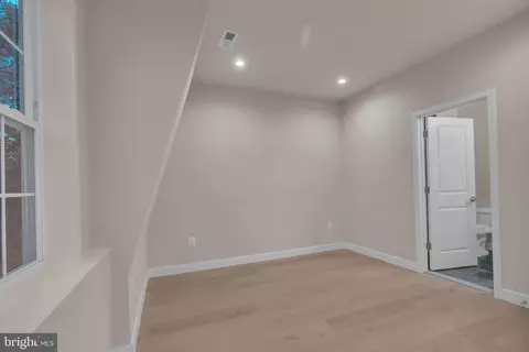 1621 V St SE, Washington, DC 20020 photo 34