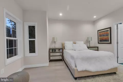 1621 V St SE, Washington, DC 20020 photo 24