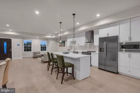 1621 V St SE, Washington, DC 20020 photo 8