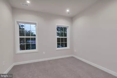 1621 V St SE, Washington, DC 20020 photo 29