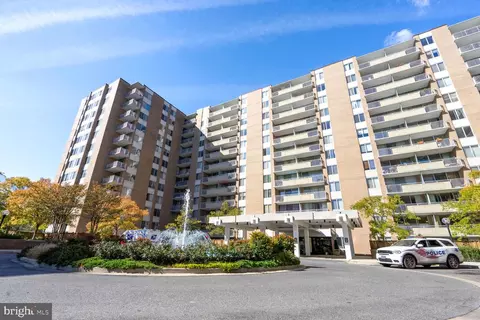 3001 Veazey Ter NW #1311, Washington, DC 20008