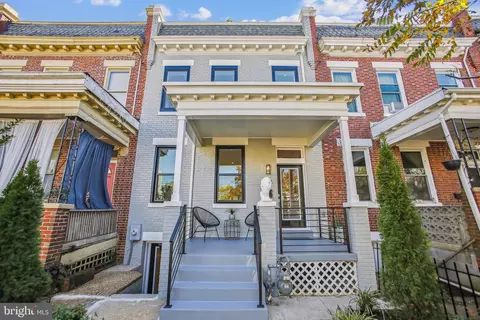 424 Newton Pl NW, Washington, DC 20010
