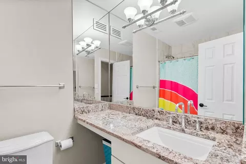 2317 37th St NW, Washington, DC 20007 photo 19