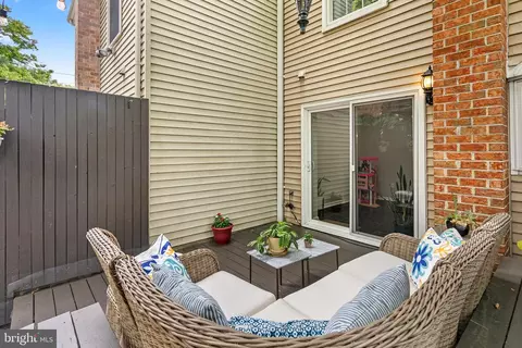 2317 37th St NW, Washington, DC 20007 photo 27