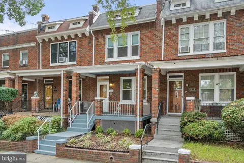 414 23rd Pl NE, Washington, DC 20002 photo 2