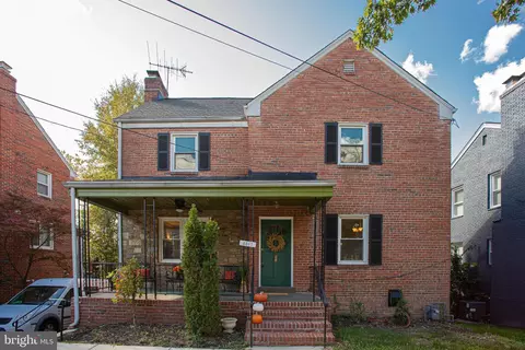 3317 Highwood Dr SE, Washington, DC 20020
