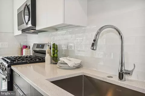 313 Riggs Rd NE #BARNETT 83, Washington, DC 20011 photo 23