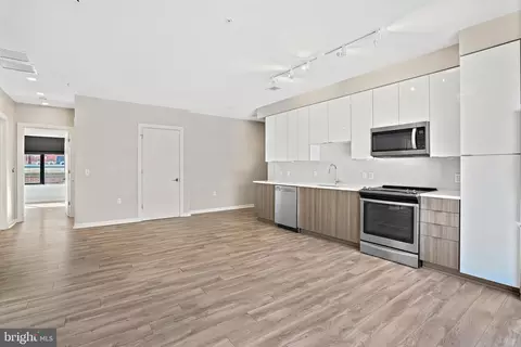 911 2nd St NE #305, Washington, DC 20002 photo 8