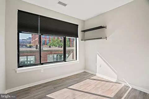 911 2nd St NE #305, Washington, DC 20002 photo 17