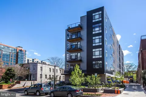 911 2nd St NE #305, Washington, DC 20002
