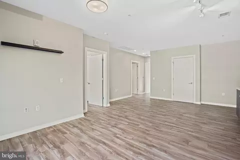 911 2nd St NE #305, Washington, DC 20002 photo 10