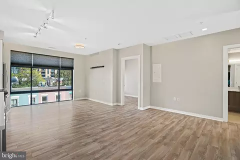 911 2nd St NE #305, Washington, DC 20002 photo 9