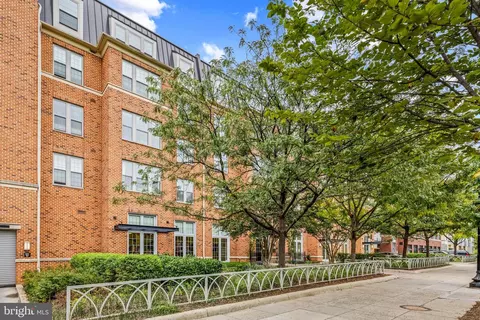 1391 Pennsylvania Ave SE #203, Washington, DC 20003