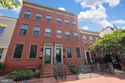 513 C St NE, Washington, DC 20002 photo 1