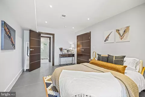 3722 R St NW, Washington, DC 20007 photo 45