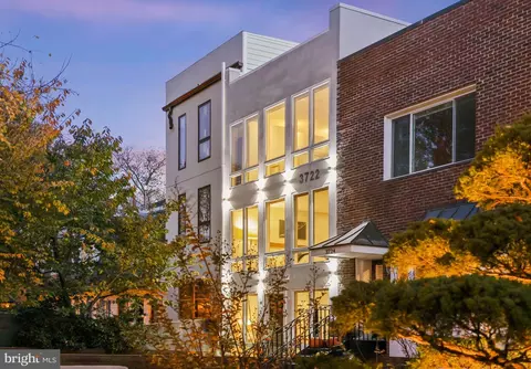 3722 R St NW, Washington, DC 20007 photo 2