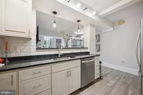 516 A St NE #B1, Washington, DC 20002 photo 12