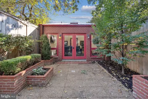214 4th St SE, Washington, DC 20003 photo 18
