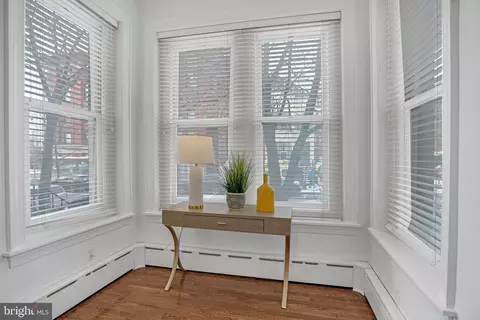 214 4th St SE, Washington, DC 20003 photo 6