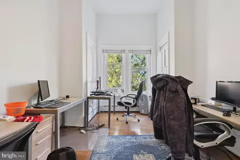 214 4th St SE, Washington, DC 20003 photo 42