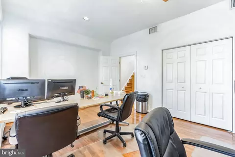 214 4th St SE, Washington, DC 20003 photo 34