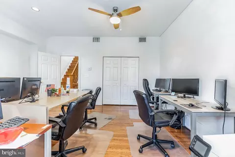 214 4th St SE, Washington, DC 20003 photo 33
