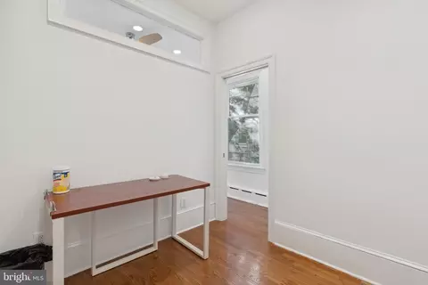 214 4th St SE, Washington, DC 20003 photo 27