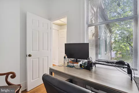 214 4th St SE, Washington, DC 20003 photo 41