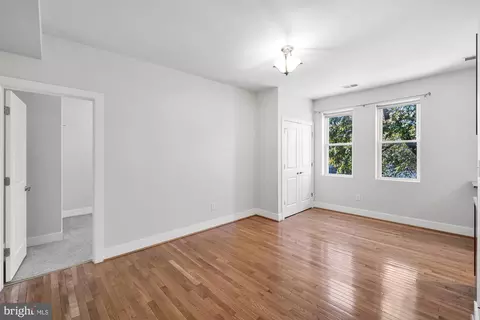 2 17th St SE #201, Washington, DC 20003 photo 7
