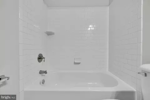 2 17th St SE #201, Washington, DC 20003 photo 18